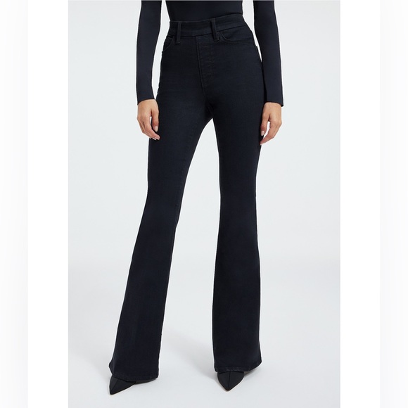 Good American Power Stretch Pull-On Flare Jeans - Picture 2 of 9